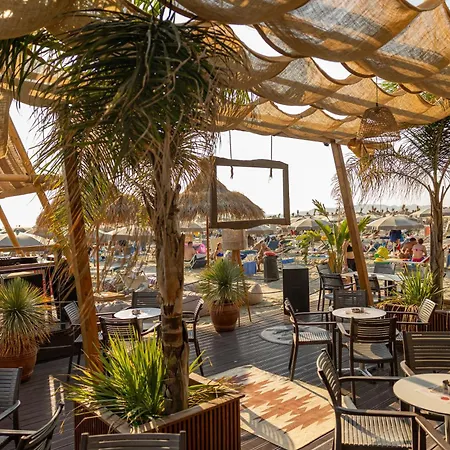 Elba Luxury 4* دراس